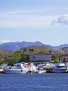 Preview wallpaper buildings, boats, yachts, sea, mountains