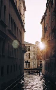 Preview wallpaper buildings, canal, boat, venice