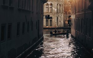 Preview wallpaper buildings, canal, boat, venice