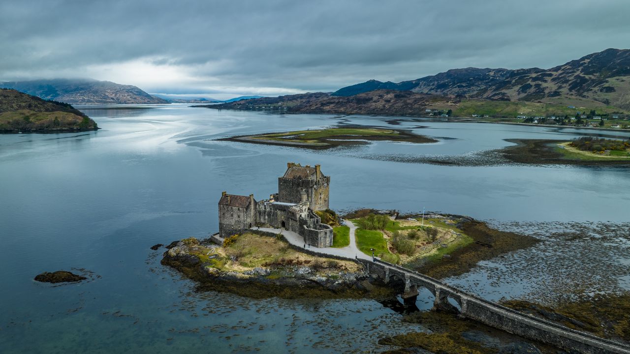 Wallpaper buildings, islands, lake, mountains