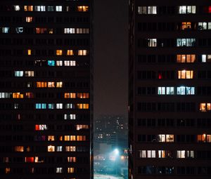 Preview wallpaper buildings, night, lights, window