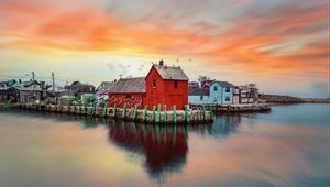 Preview wallpaper buildings, sea, coast, architecture, town