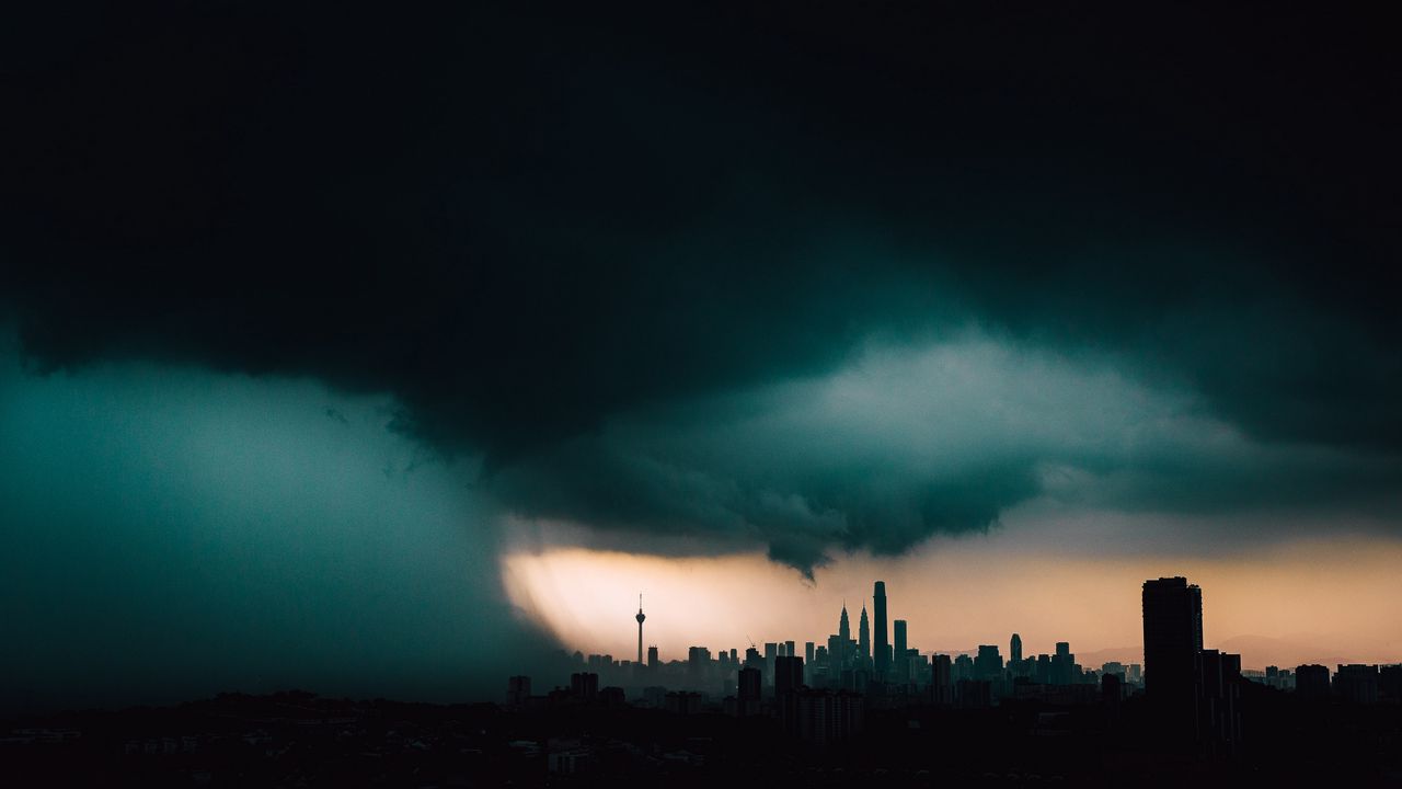 Wallpaper buildings, silhouettes, city, cloud, storm