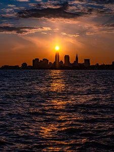 Preview wallpaper buildings, silhouettes, sea, sun, sunset, dark