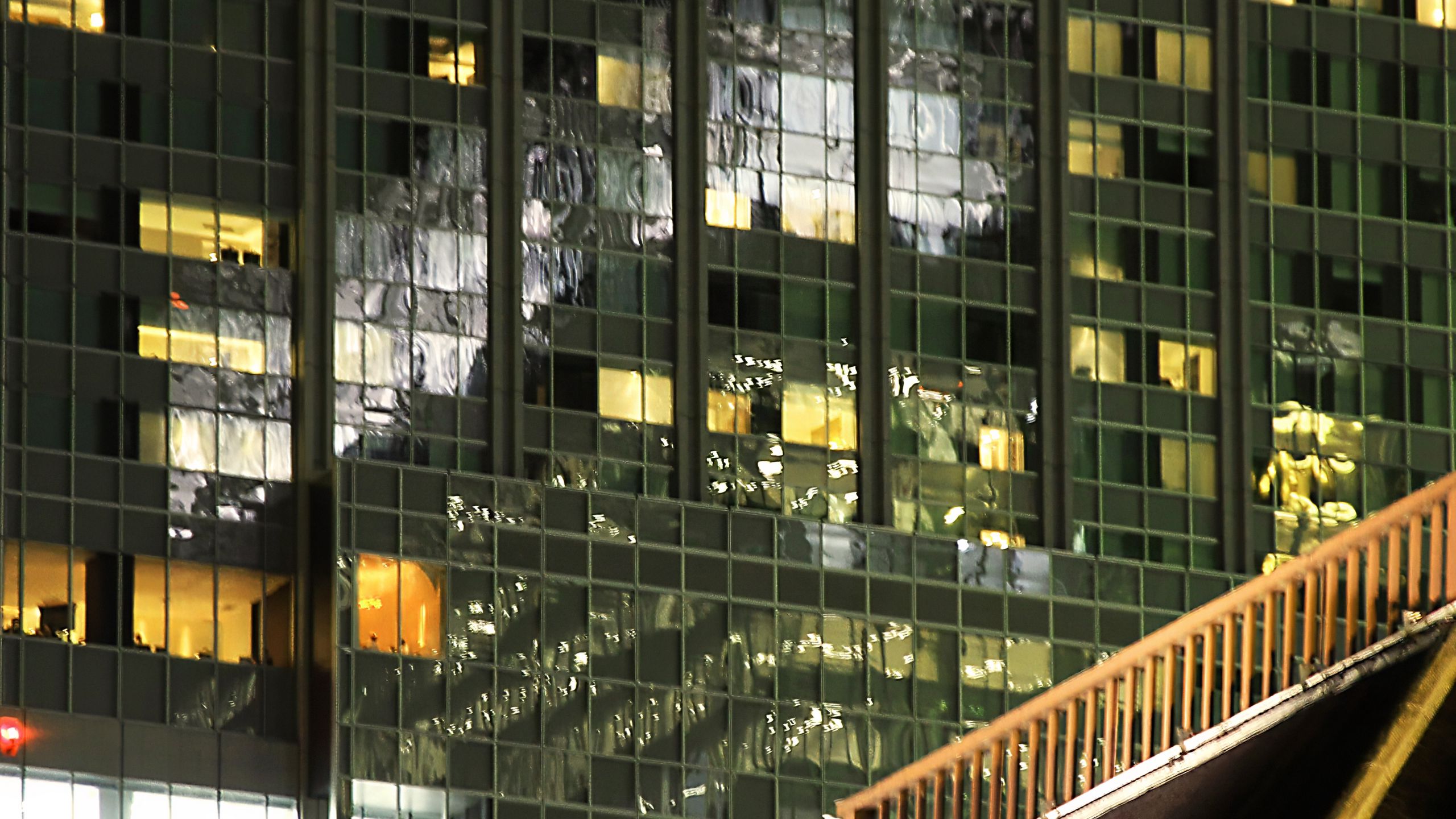 2560x1440 Wallpaper buildings, windows, light, architecture