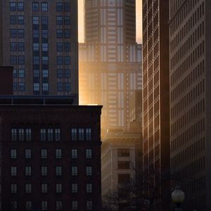 Preview wallpaper buildings, windows, sunlight, city