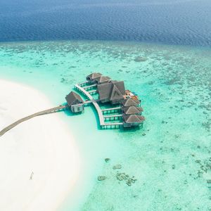 Preview wallpaper bungalow, ocean, aerial view, island, maldives