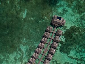 Preview wallpaper bungalow, ocean, aerial view, tropics, water