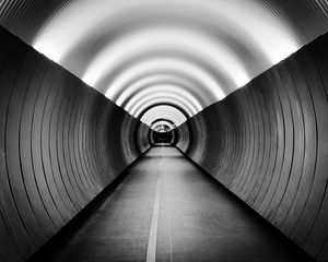 Preview wallpaper bw, tunnel, marking