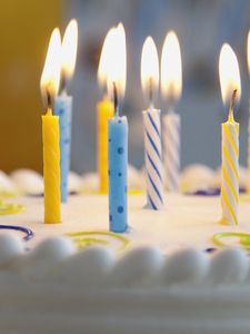 Preview wallpaper cake, candles, light
