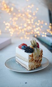 Preview wallpaper cake, dessert, berries, decoration, plate