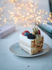 Preview wallpaper cake, dessert, berries, decoration, plate