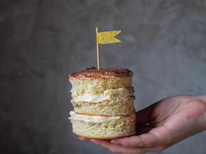 Preview wallpaper cake, dessert, flag, hand