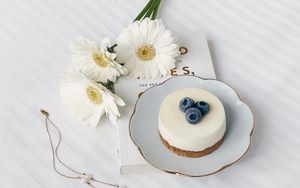 Preview wallpaper cake, dessert, flowers, aesthetics, white
