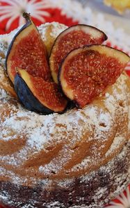 Preview wallpaper cake, figs, sugar powder, flowers