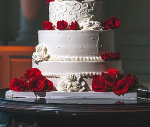 Preview wallpaper cake, roses, dessert, decoration