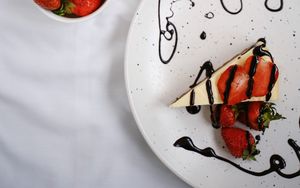 Preview wallpaper cake, strawberries, dessert, flowers
