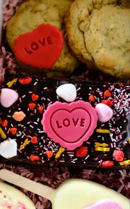 Preview wallpaper cakes, heart, love, dessert