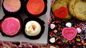 Preview wallpaper cakes, heart, love, dessert