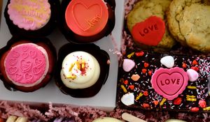 Preview wallpaper cakes, heart, love, dessert