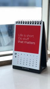 Preview wallpaper calendar, inscription, motivation, incentive, advice