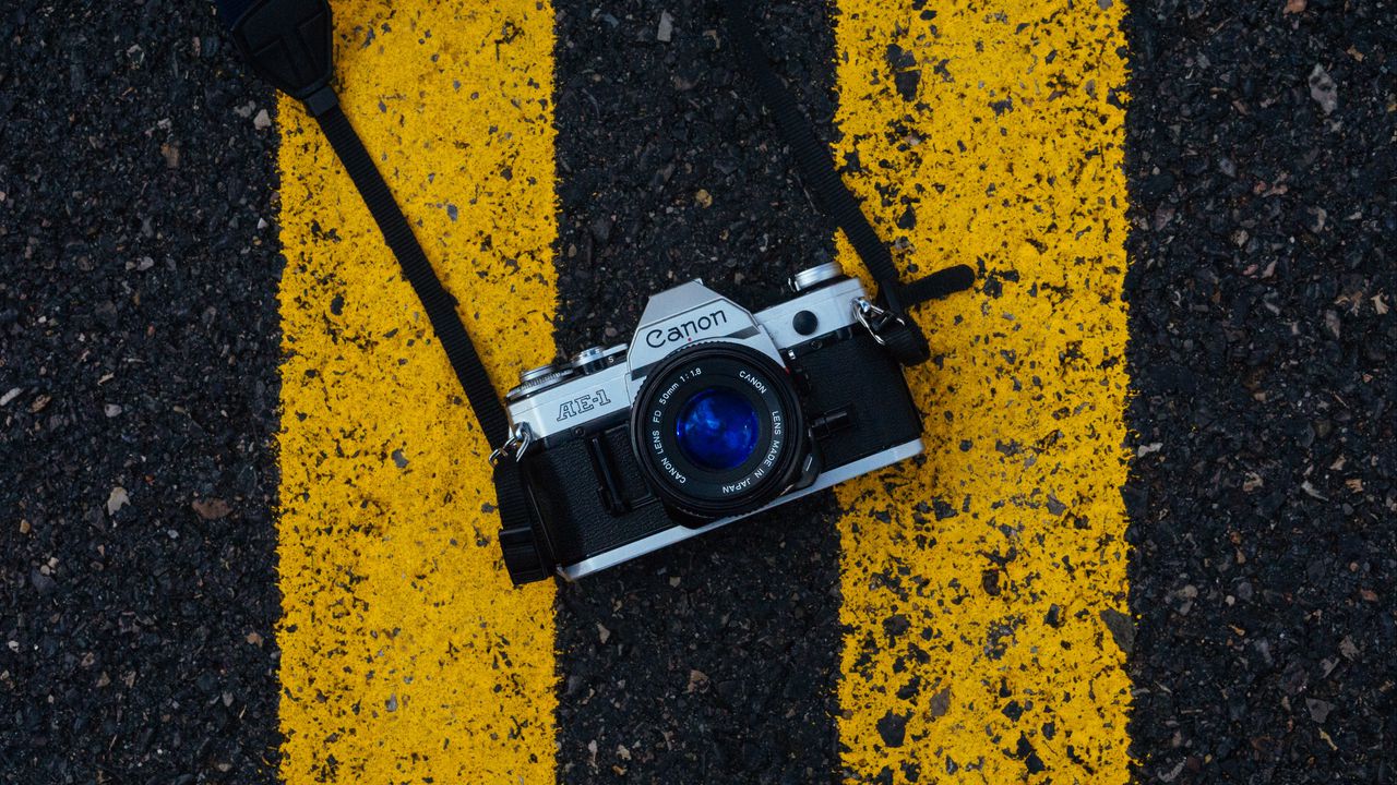 Wallpaper camera, asphalt, markup