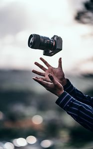 Preview wallpaper camera, hands, toss, levitation