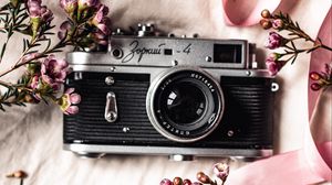 Preview wallpaper camera, lens, flowers, retro