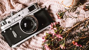 Preview wallpaper camera, lens, flowers, fabric, retro