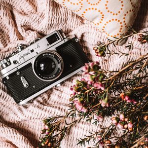 Preview wallpaper camera, lens, flowers, fabric, retro
