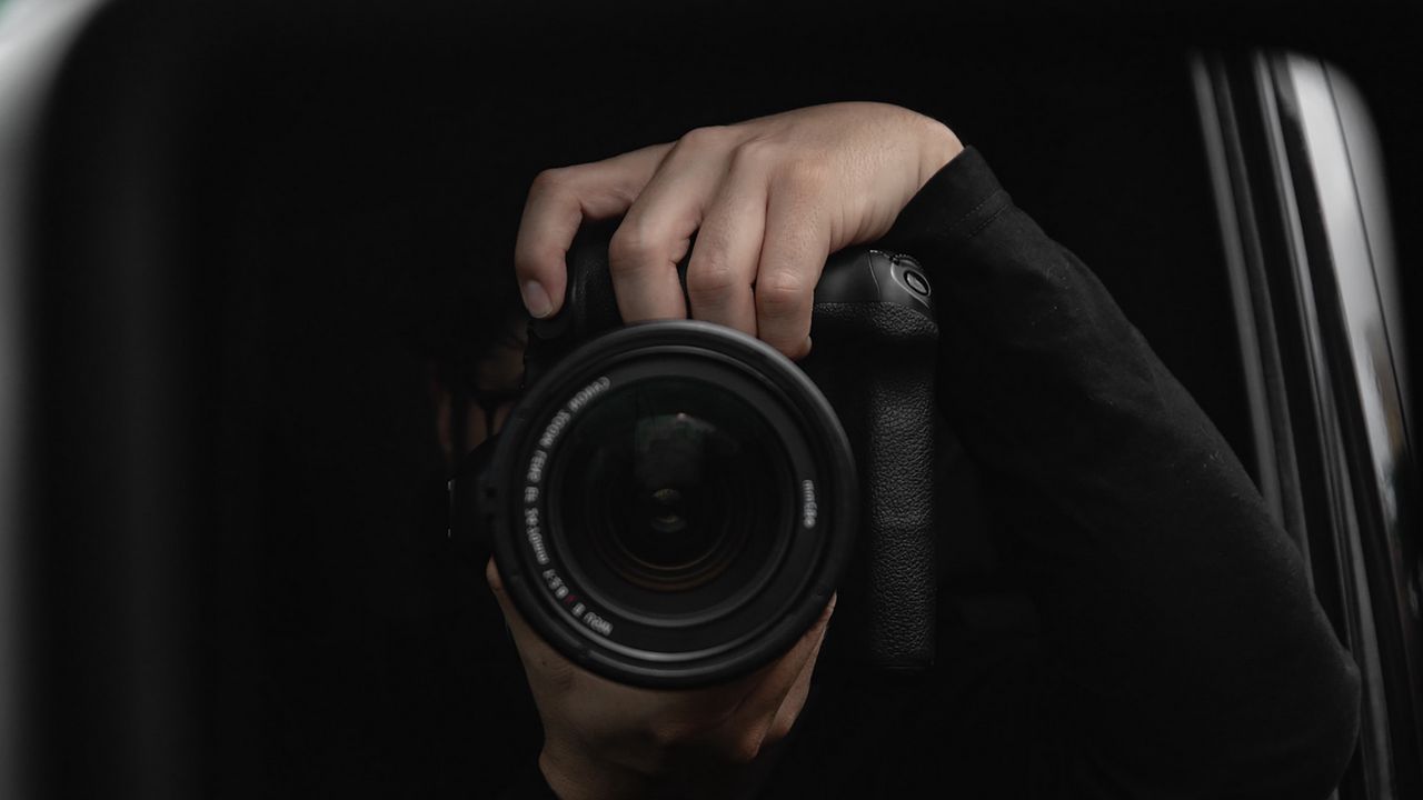 Wallpaper camera, lens, hands, photographer, focus
