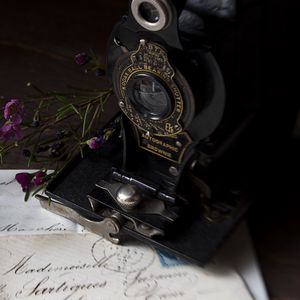 Preview wallpaper camera, lens, letter, flowers, vintage