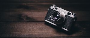 Preview wallpaper camera, lens, vintage, retro, shade, boards, wooden