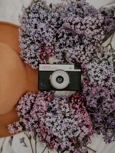 Preview wallpaper camera, retro, lilac, flowers, hat