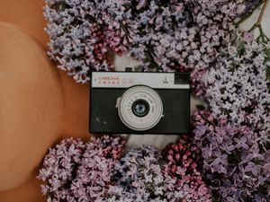 Preview wallpaper camera, retro, lilac, flowers, hat