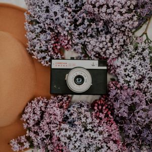 Preview wallpaper camera, retro, lilac, flowers, hat