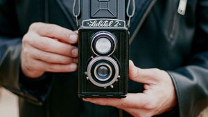 Preview wallpaper camera, retro, vintage, hands