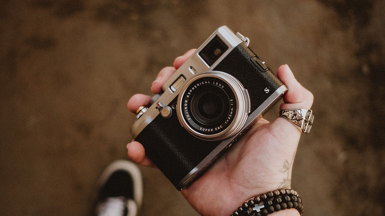 Wallpaper camera, retro, vintage, arm, tattoo, legs