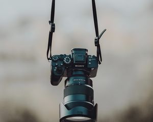 Preview wallpaper camera, strap, black