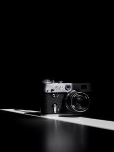 Preview wallpaper camera, vintage, retro, dark