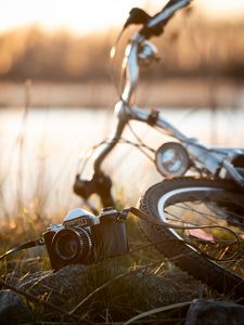 Preview wallpaper camera, vintage, retro, bicycle, walk