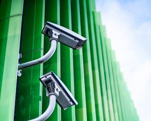 Preview wallpaper cameras, fence, green, metal