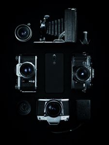 Preview wallpaper cameras, vintage, smartphone, retro, bw