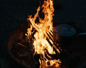 Preview wallpaper campfire, camping, fire, dishes, night