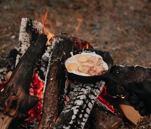 Preview wallpaper camping, bonfire, breakfast, nature