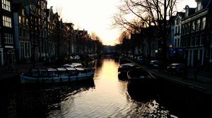 Preview wallpaper canal, boats, sunset, amsterdam, buildings