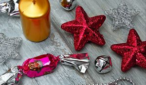 Preview wallpaper candies, beads, candles, christmas, new year, decorations, glitter