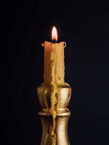 Preview wallpaper candle, candlestick, fire, dark