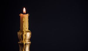 Preview wallpaper candle, candlestick, fire, dark