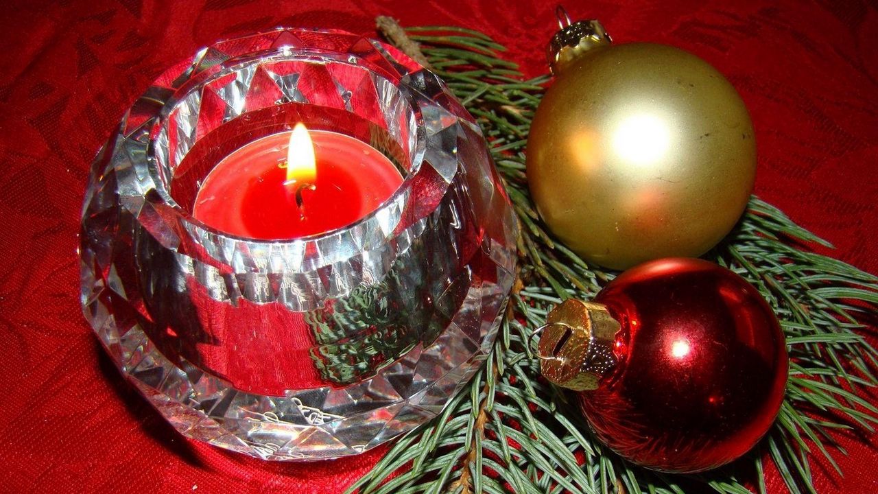 Wallpaper candle, christmas decorations, balloons, thread, needles, attributes, holiday